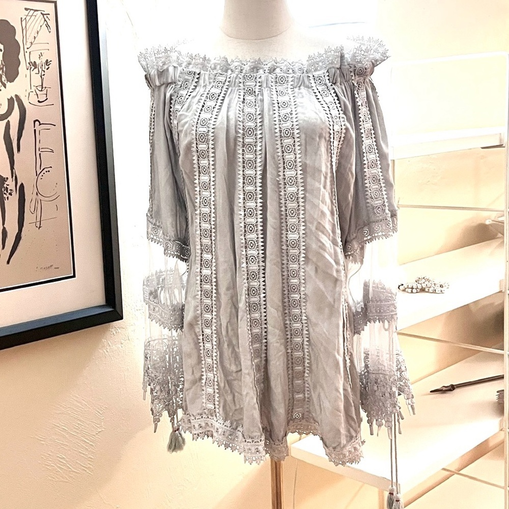 Anthro’s POL,Romantic Boho Off-Shoulder Lace Tassel Sleeve Top Rayon Size Large - Picture 2 of 12